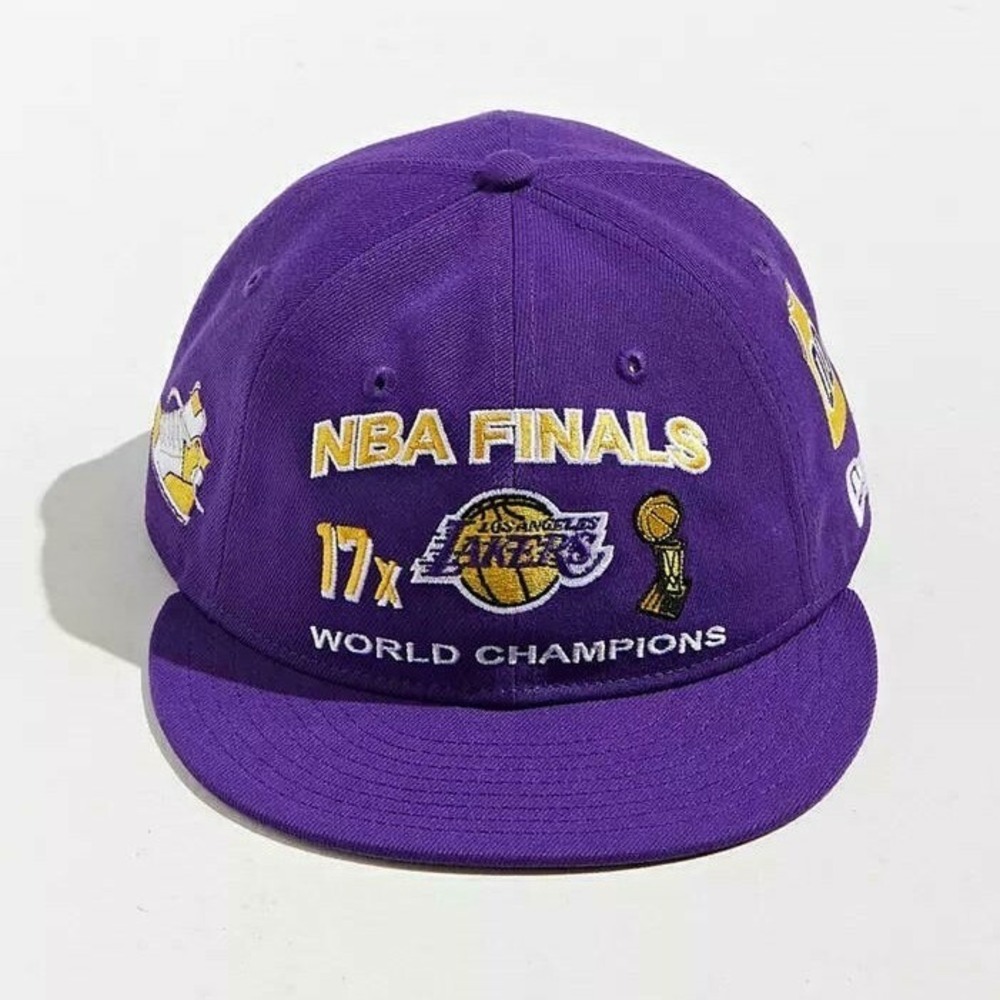 New Era Los Angeles Lakers World Champions Snapback Hat Cap 17X NBA Finals NWT